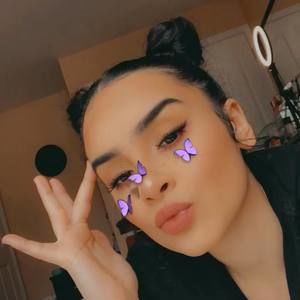 Meet your Posher, Adamaris